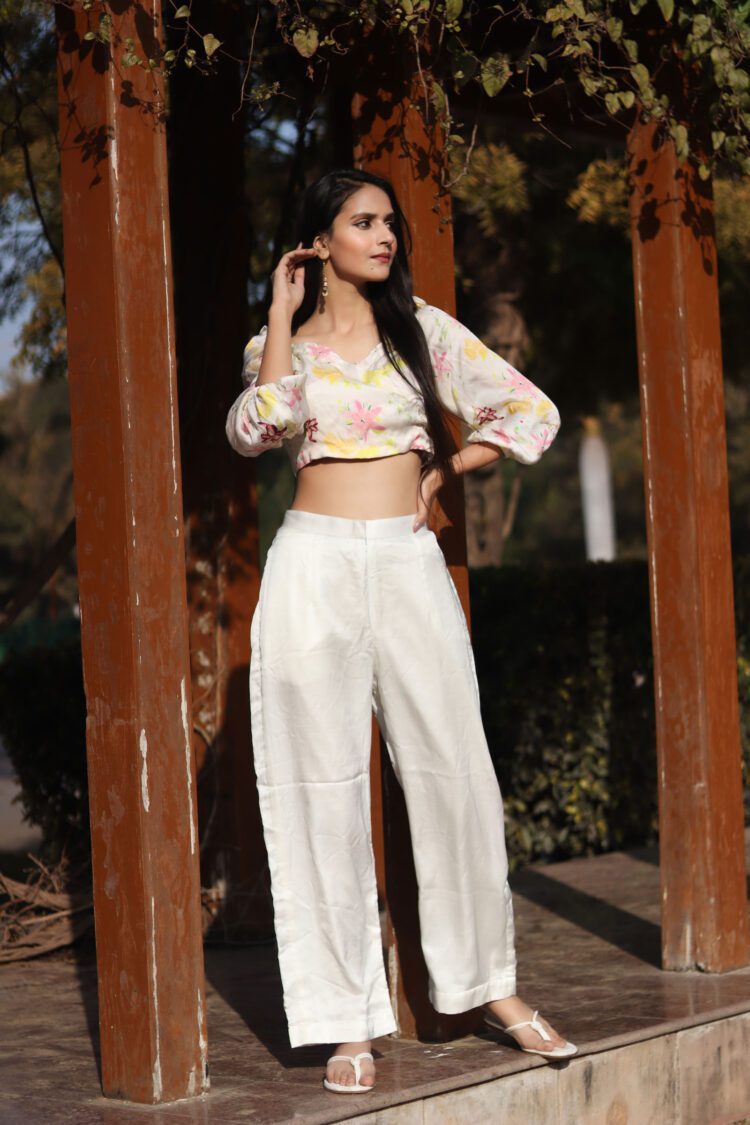CROP TOP WITH PANTS