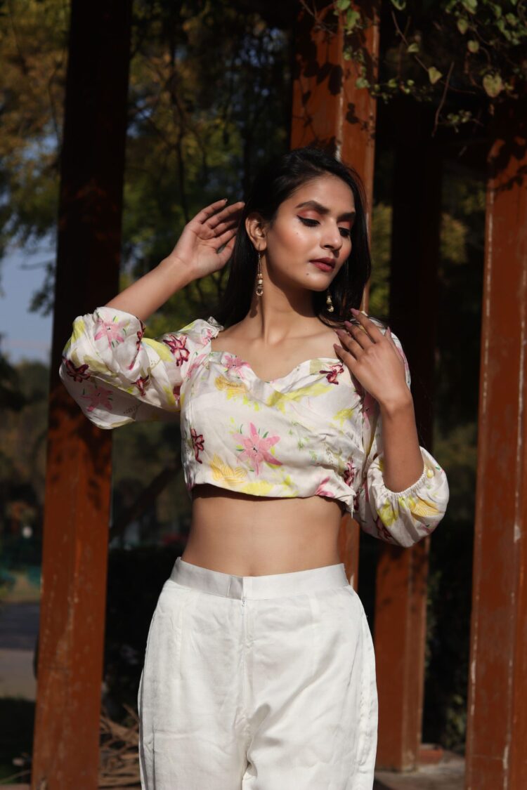 CROP TOP WITH PANTS