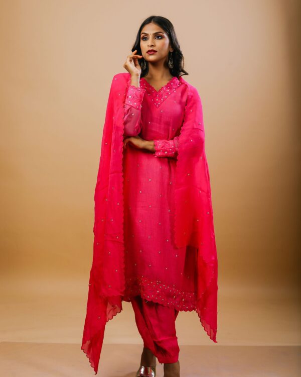Fuschia pink kota doriya suit