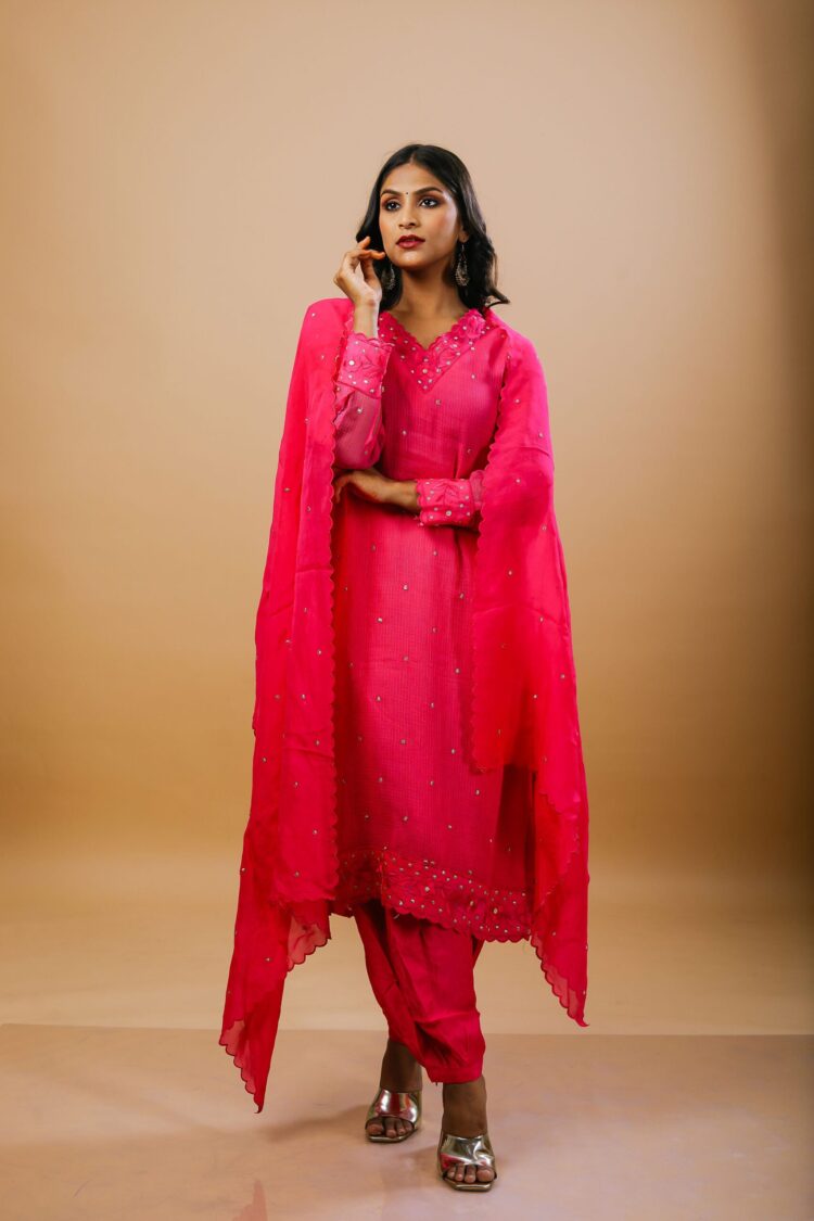 Fuschia pink kota doriya suit