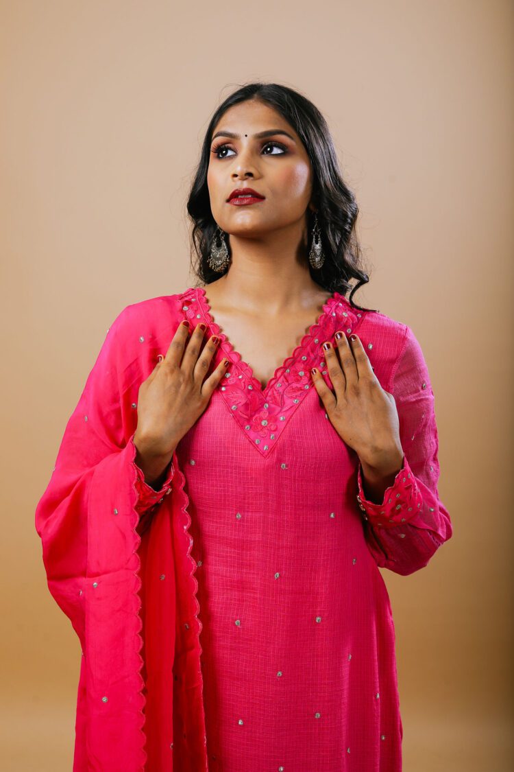 Fuschia pink kota doriya suit